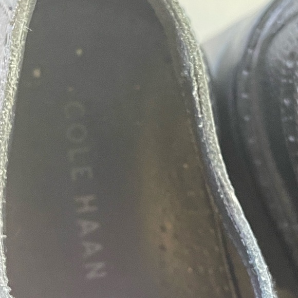 Cole Haan Leather Wing Tip Black Dressy Shoes Mens Size 7 main image 4